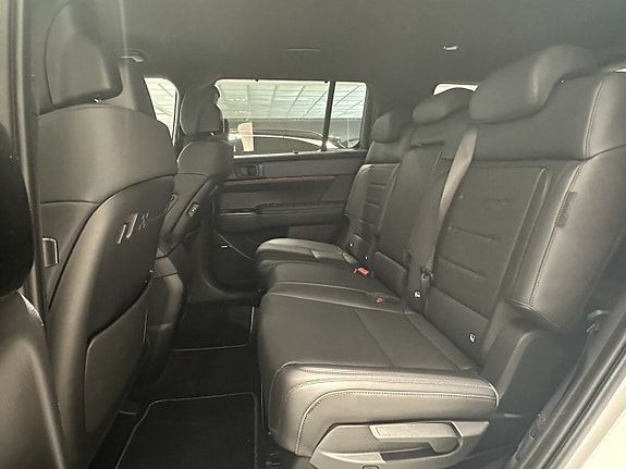 Hyundai Santa Fe 22 of 24