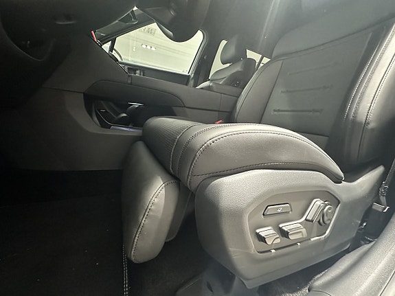 Hyundai Santa Fe 13 of 24