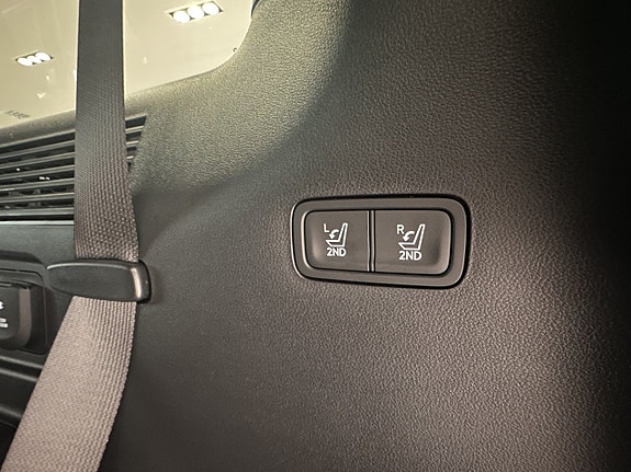 Hyundai Santa Fe 18 of 24