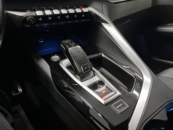 Peugeot 3008 14 of 19