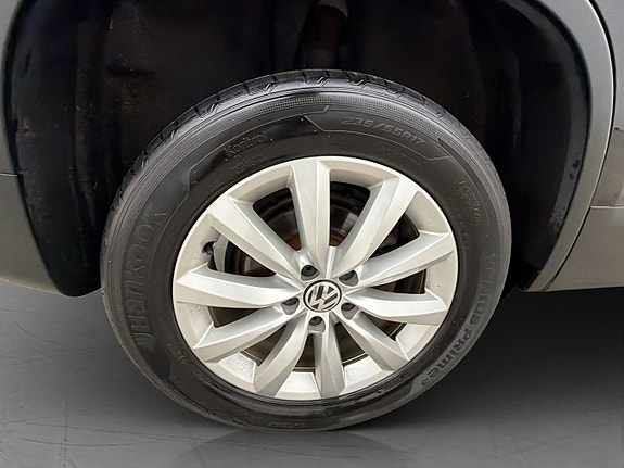 Volkswagen Tiguan 29 of 30