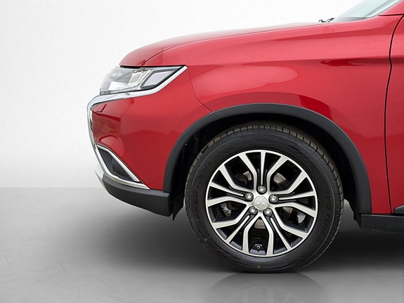 Mitsubishi Outlander 24 of 30