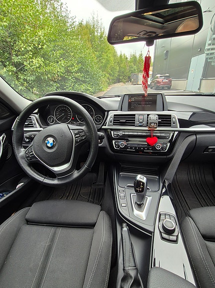 BMW 320d 7 of 11