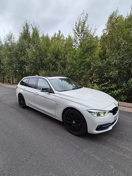 BMW 320d 11 of 11