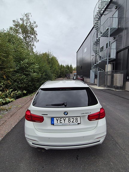 BMW 320d 10 of 11