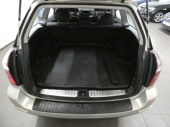 Subaru Outback 17 of 17