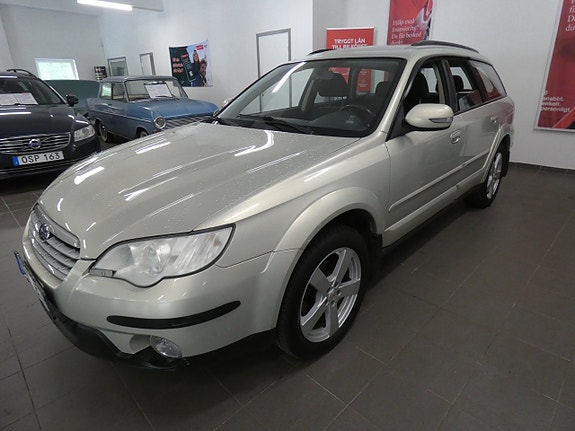 Subaru Outback 3 of 17