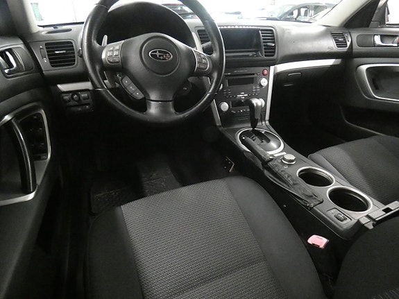 Subaru Outback 7 of 17