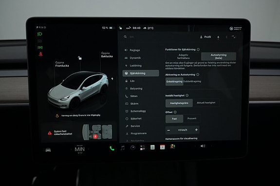Tesla Model Y 11 of 27