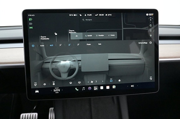 Tesla Model Y 14 of 27