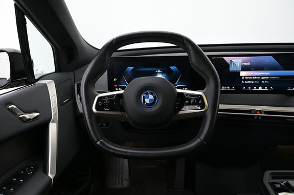 BMW iX 7 of 27