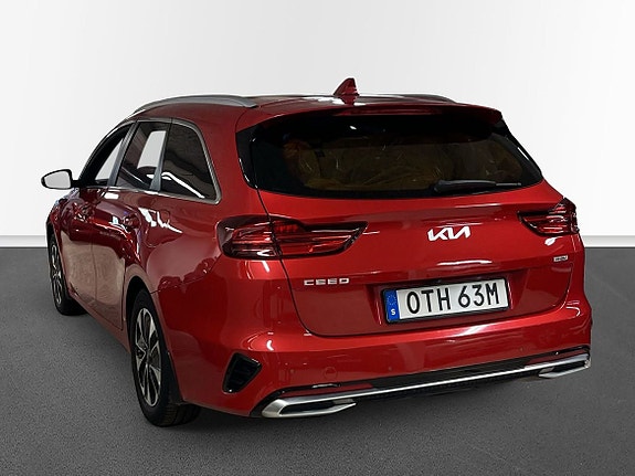 Kia Ceed 2 of 10