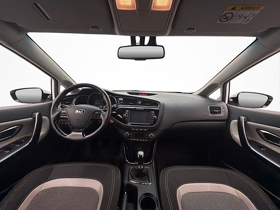 Kia Ceed 12 of 30