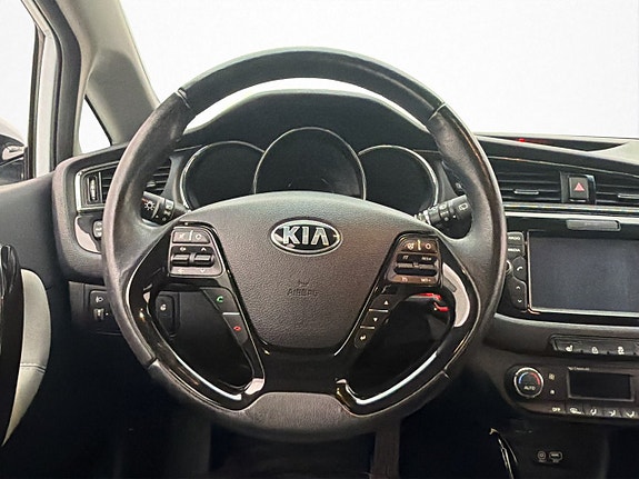 Kia Ceed 13 of 30