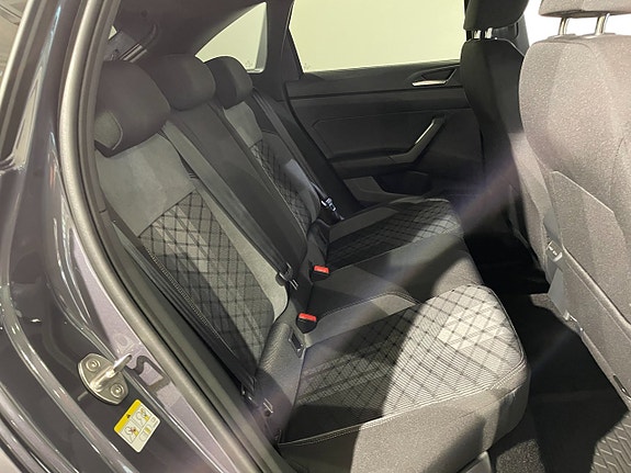 Volkswagen Taigo 14 of 16