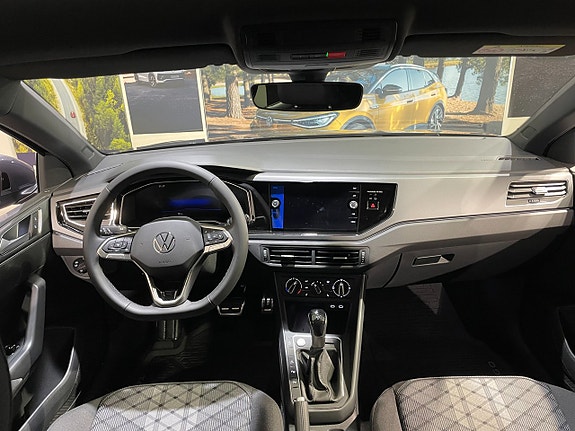 Volkswagen Taigo 6 of 16
