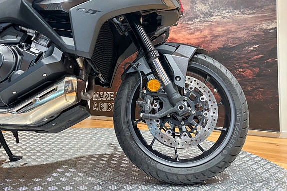 Honda NT 1100 |Toppbox|Sidoväskor|Innerväskor|848 mil|SE SPEC| 10 of 14