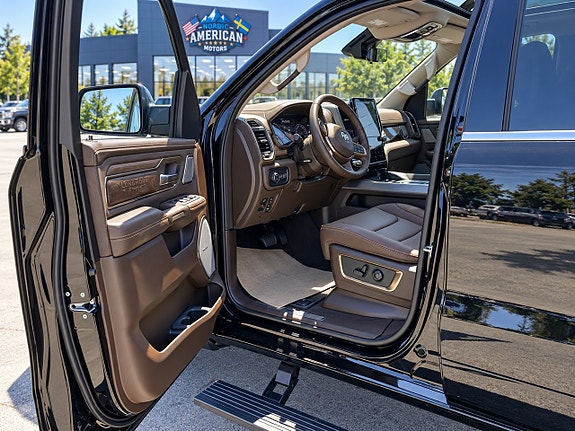 Dodge RAM 1500 8 of 17