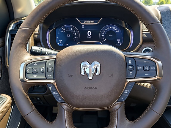 Dodge RAM 1500 12 of 17