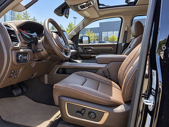 Dodge RAM 1500 17 of 17
