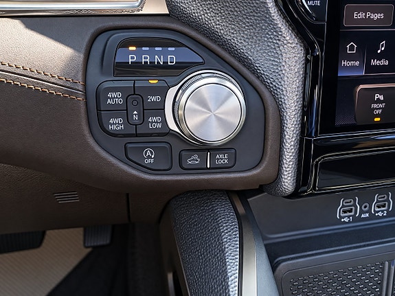 Dodge RAM 1500 11 of 17