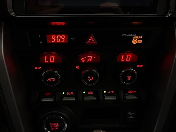 Toyota GT86 23 of 30