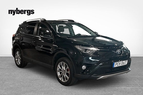 Toyota RAV4 5 of 13