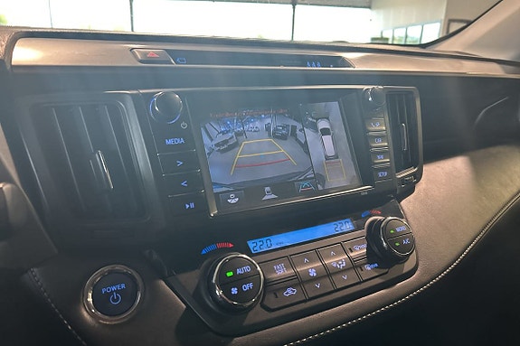 Toyota RAV4 13 of 13