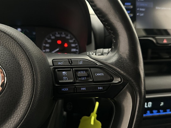 Toyota Yaris 15 of 27