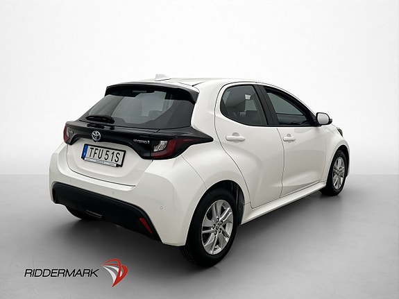 Toyota Yaris 8 of 27