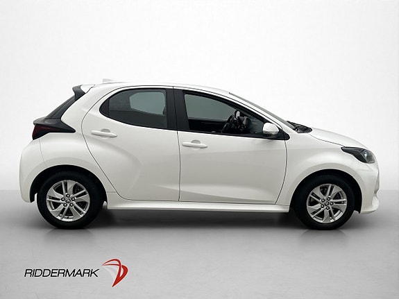 Toyota Yaris 9 of 27