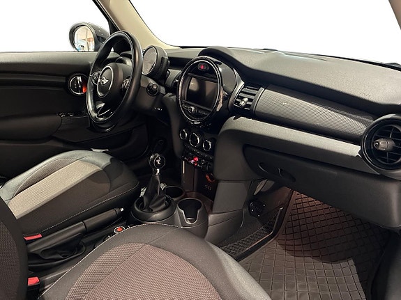 MINI Cooper 4 of 15