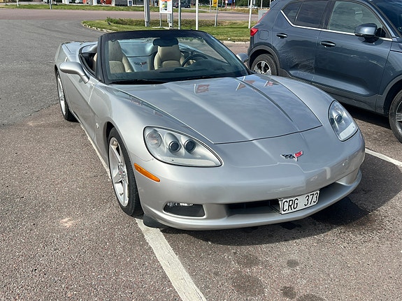 Chevrolet Corvette 3 of 3