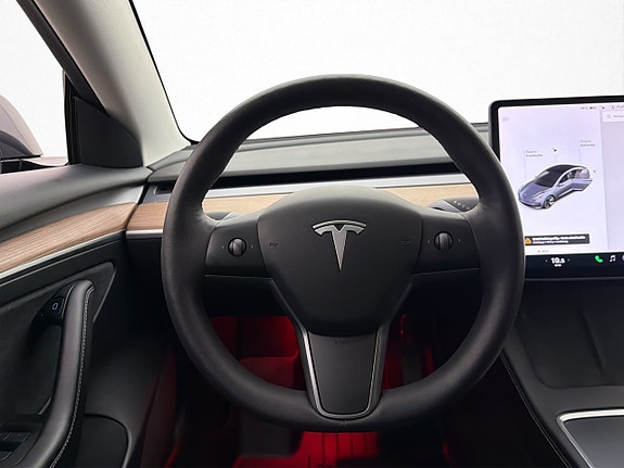 Tesla Model 3 14 of 30