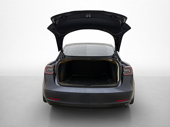 Tesla Model 3 28 of 30