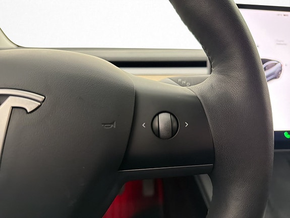 Tesla Model 3 16 of 30
