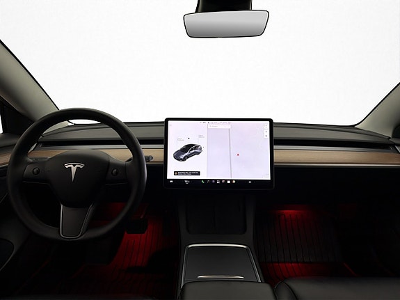 Tesla Model 3 13 of 30