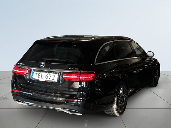 Mercedes-Benz E300 6 of 21