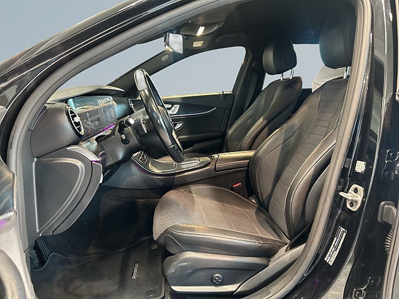 Mercedes-Benz E300 13 of 21