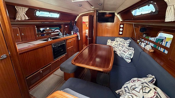 Bavaria Cruiser 37 2001 Finland 5 of 12