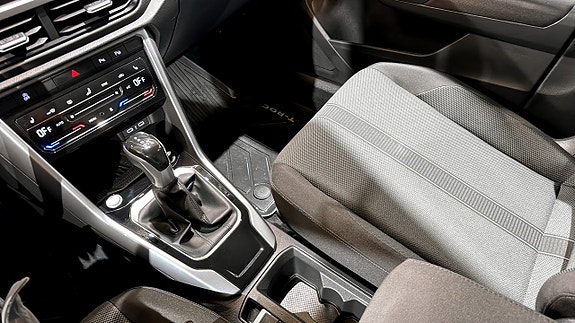 Volkswagen T-Roc 15 of 19