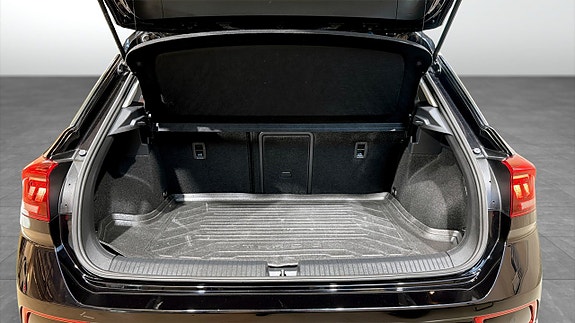 Volkswagen T-Roc 12 of 19