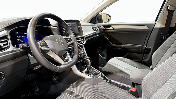 Volkswagen T-Roc 7 of 19