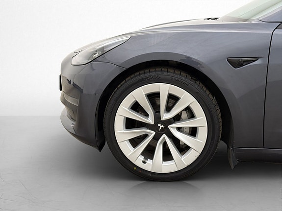 Tesla Model 3 30 of 30