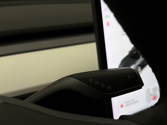 Tesla Model 3 17 of 30