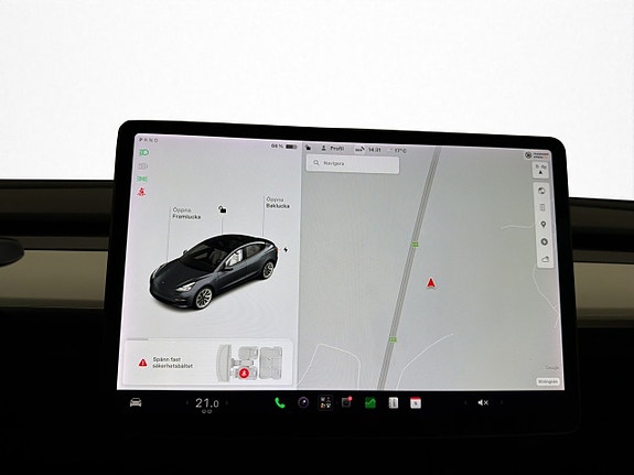 Tesla Model 3 19 of 30