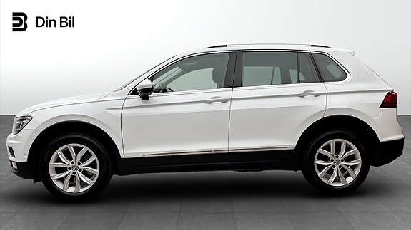 Volkswagen Tiguan 2 of 12