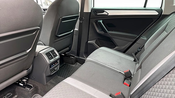 Volkswagen Tiguan 11 of 12