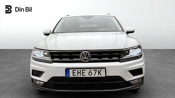 Volkswagen Tiguan 4 of 12