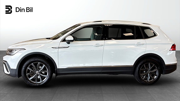 Volkswagen Tiguan Allspace 2 of 16